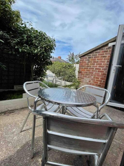 2 Bed Sleeps 6 Beach Retreat St Annes On Sea Villa Lytham St Annes Exterior foto