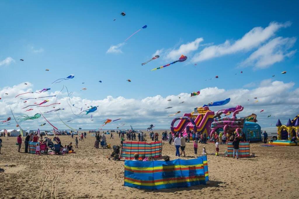 2 Bed Sleeps 6 Beach Retreat St Annes On Sea Villa Lytham St Annes Exterior foto